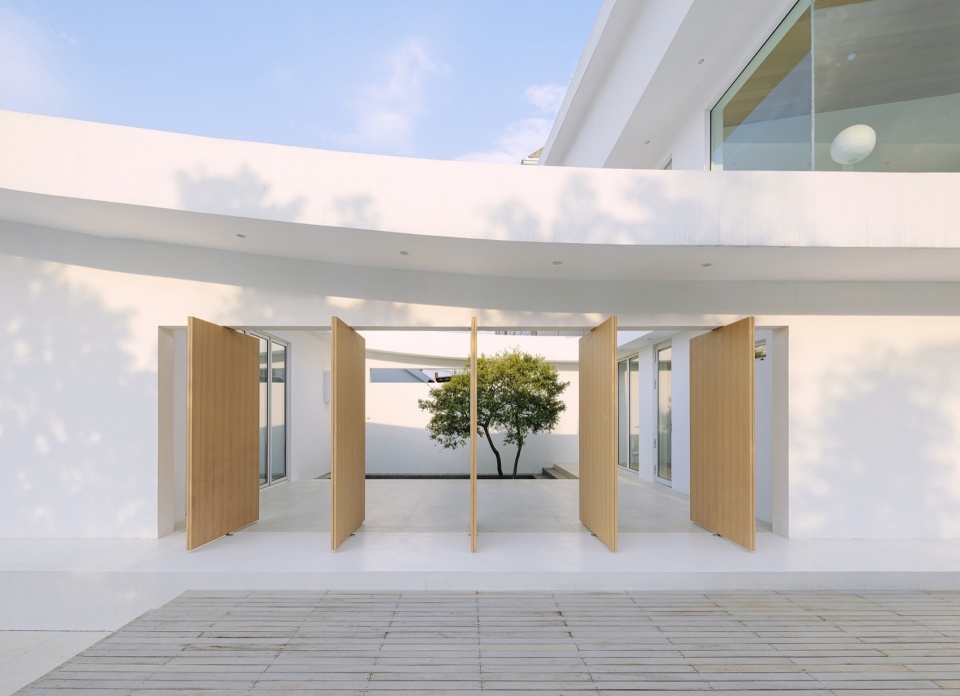 Q house by Yuanxiuwan Architect Associates