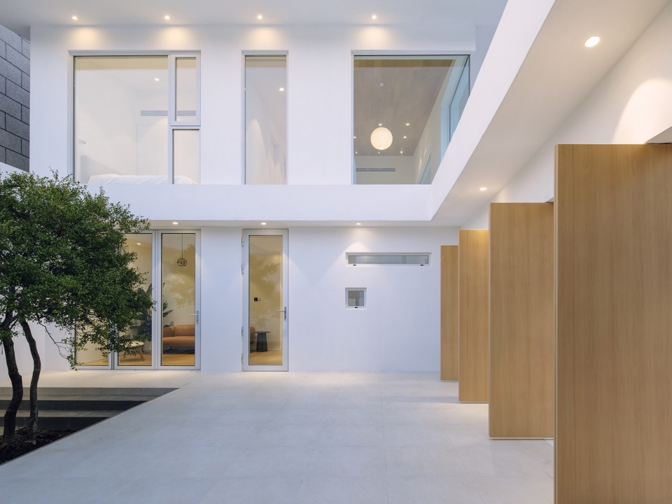 Q house by Yuanxiuwan Architect Associates