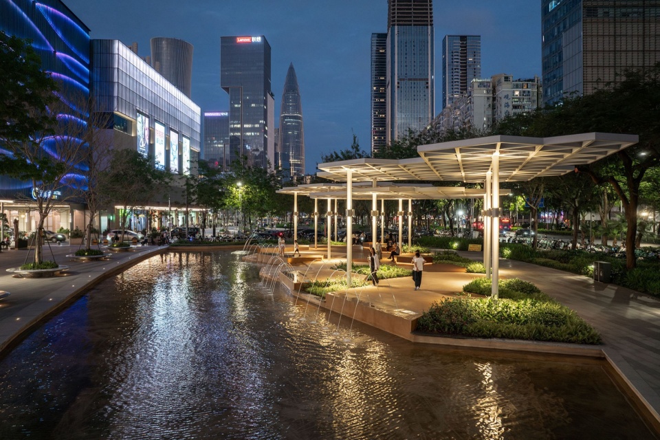 Public Water Pool Renovation in Shenzhen Nanshan Commercial and Cultural Center District by eLandscript Studio