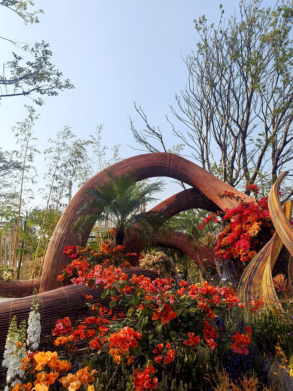 the bamboo chain weaving installation by zyeen