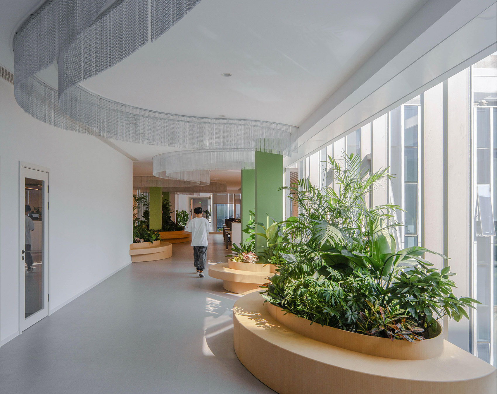SHENHAO Technology Headquarters Office by YUZO Design - 谷德设计网