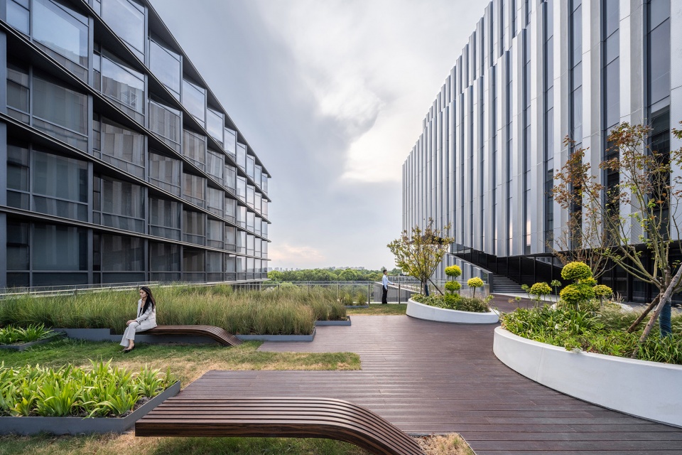 dishui lake international software engineering institute by eid arch
