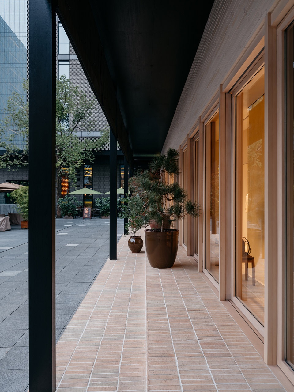 lemaire boutique shop chengdu taikoo li by f o g architecture
