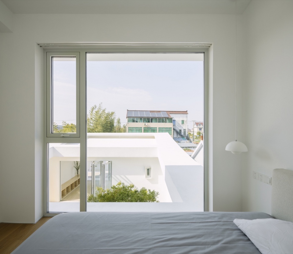 Q house by Yuanxiuwan Architect Associates