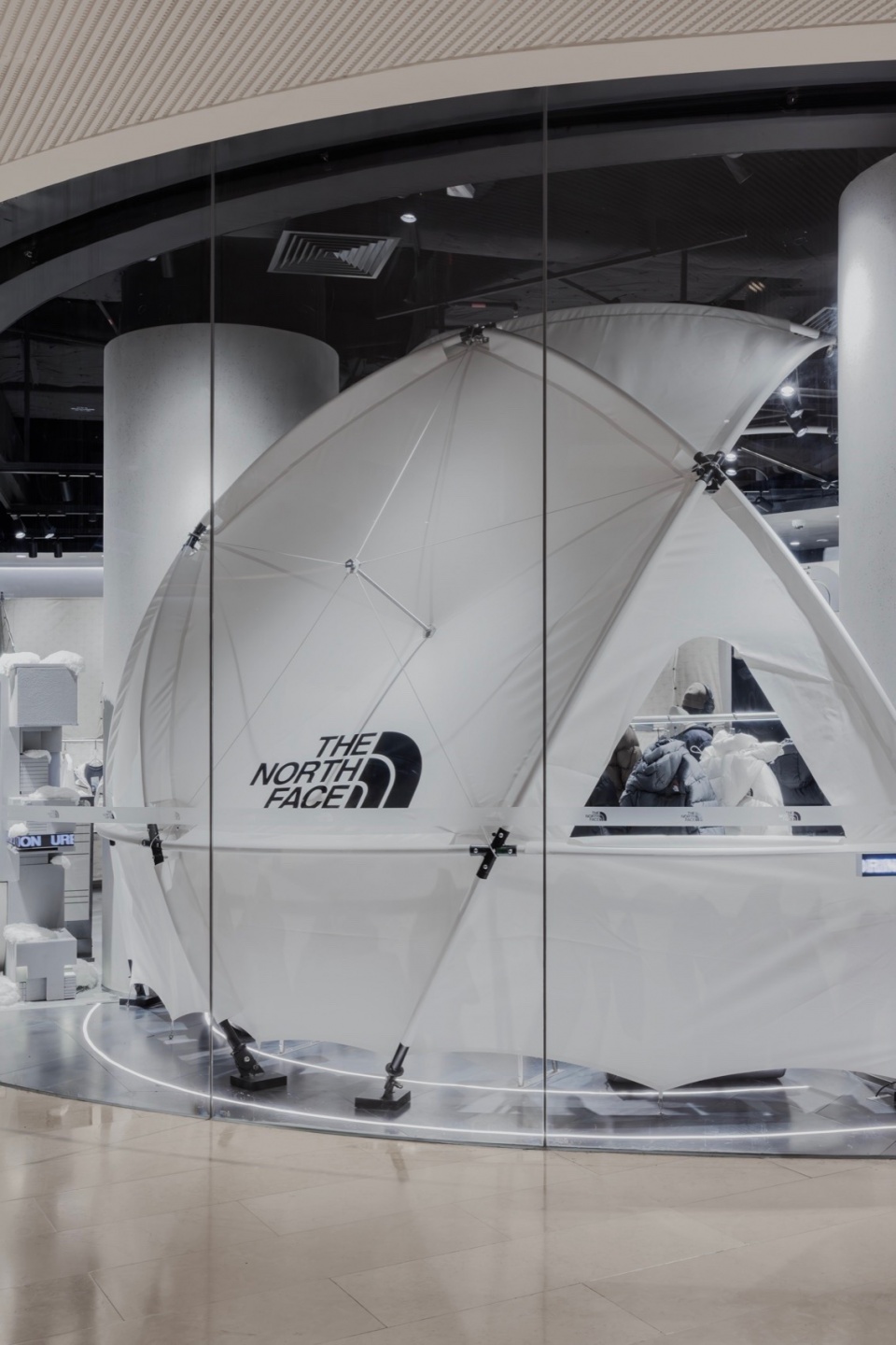 THE NORTH FACE URBAN EXPLORATION by kooo architects