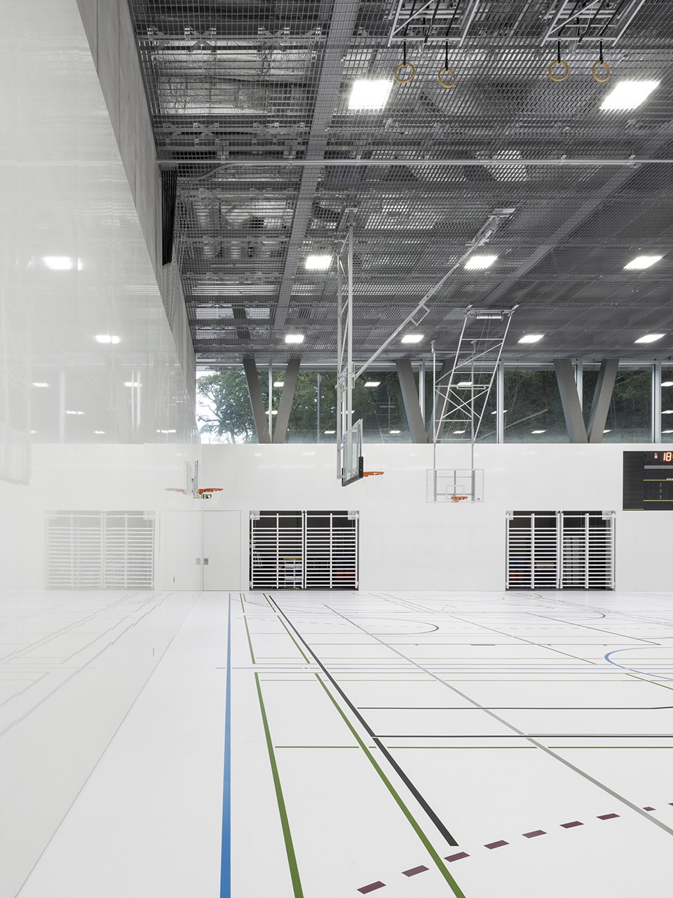 sierre business and general education school by bonnard woeffray architectes