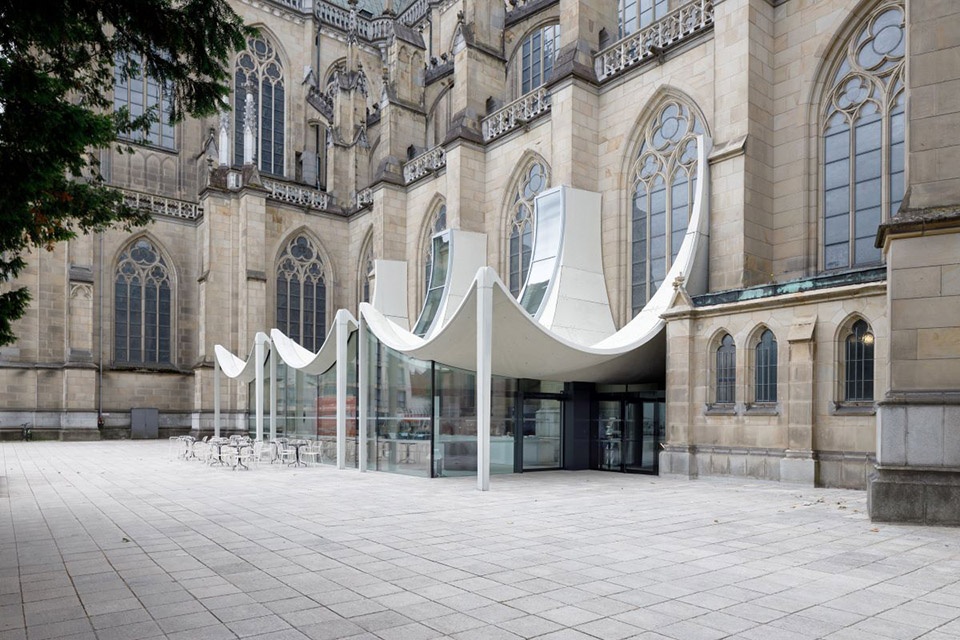 the domcenter by peter haimerl architektur and studio clemens bauder