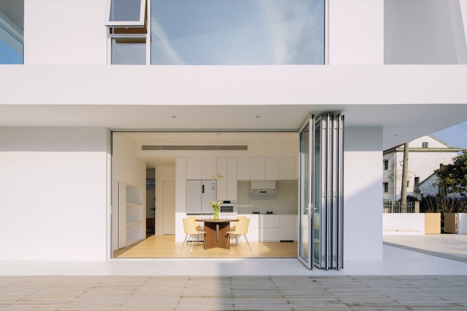 Q house by Yuanxiuwan Architect Associates