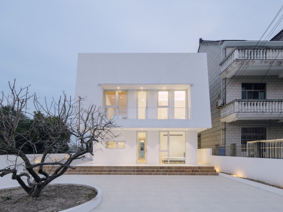 Q house by Yuanxiuwan Architect Associates