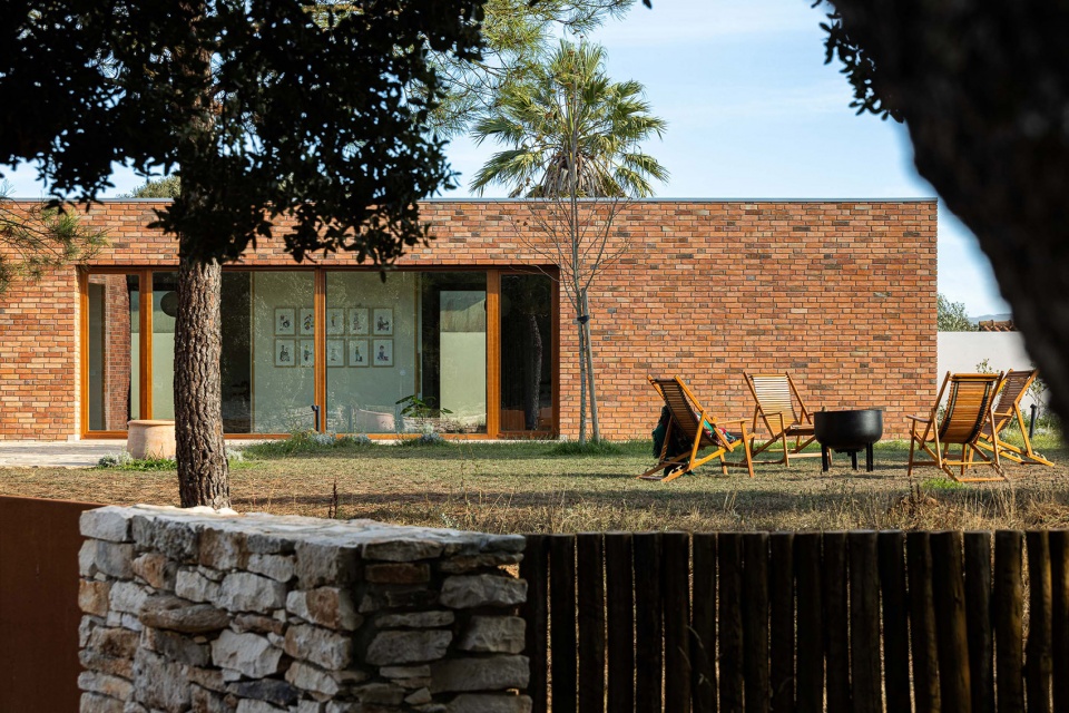 casa na lameira by joao pedro pedrosa arquitectos
