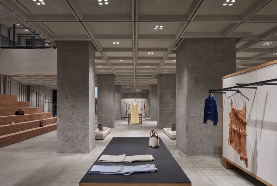 ZARA Nanjing Xinjiekou Flagship Store by AIM Architecture