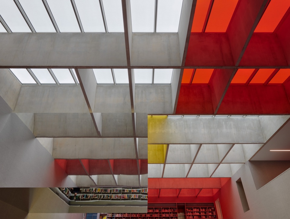 La Boussole Centre for Culture and Tourism by Dominique Coulon and Associes