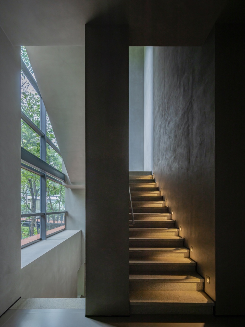 AVIVA DALI Consciousness Theatre by Reborn Design
