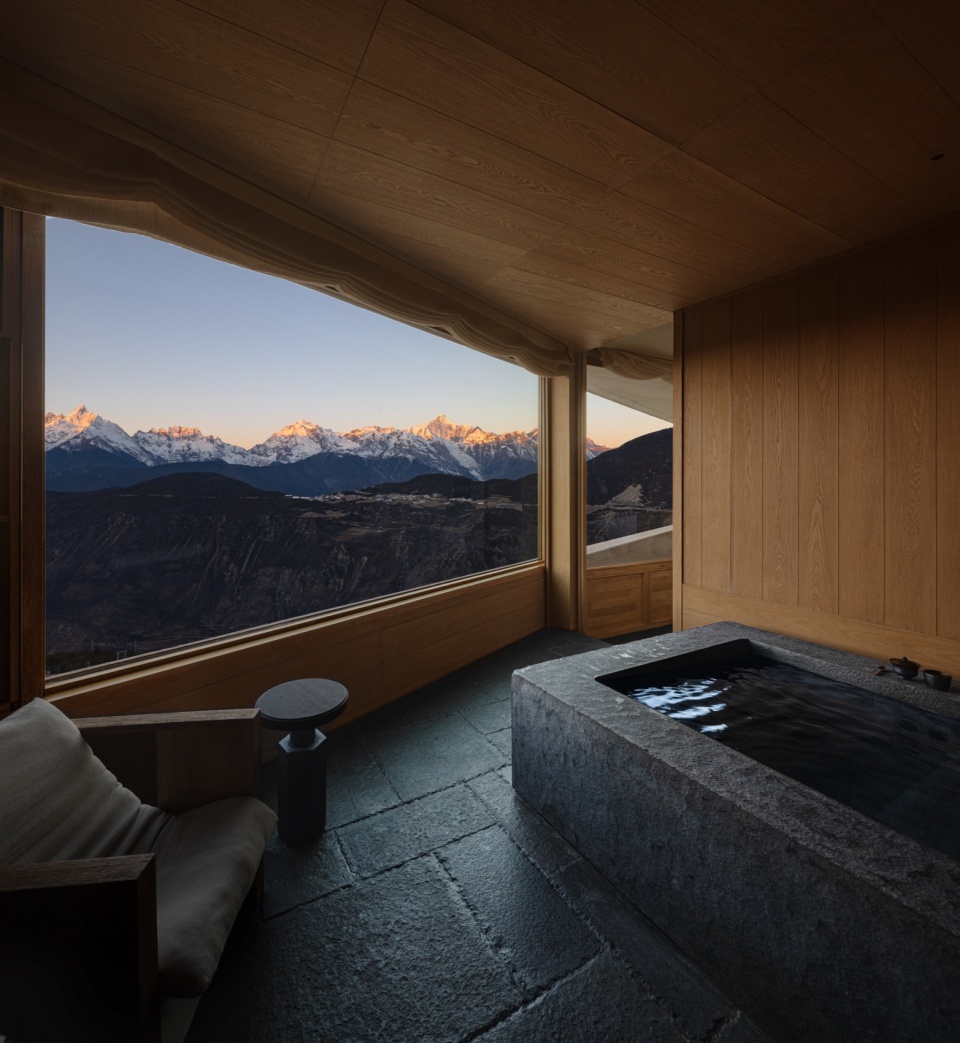 Poodom Deqin Meri Hotel by BUZZ Buro Ziyu Zhuang