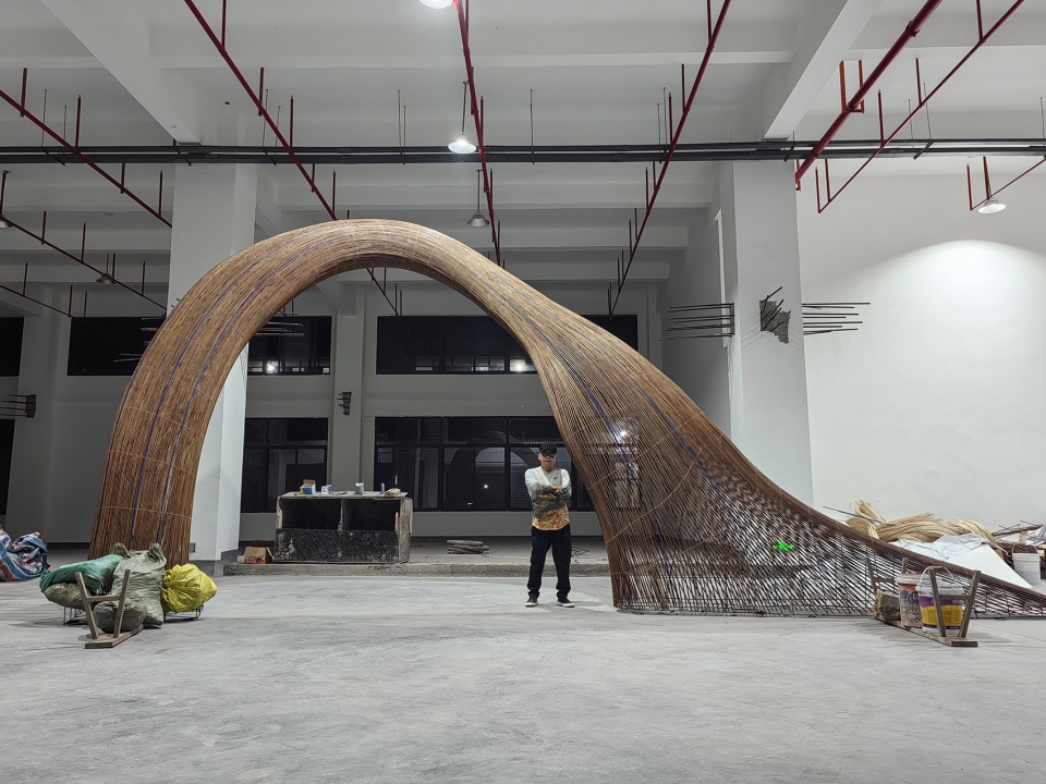 the bamboo chain weaving installation by zyeen