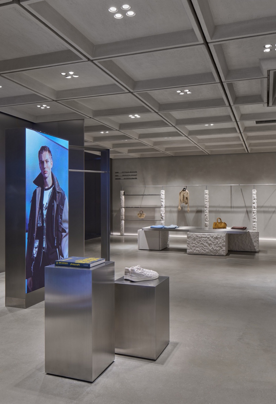 ZARA Nanjing Xinjiekou Flagship Store by AIM Architecture pjg
