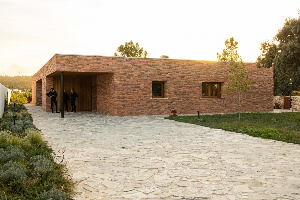 casa na lameira by joao pedro pedrosa arquitectos