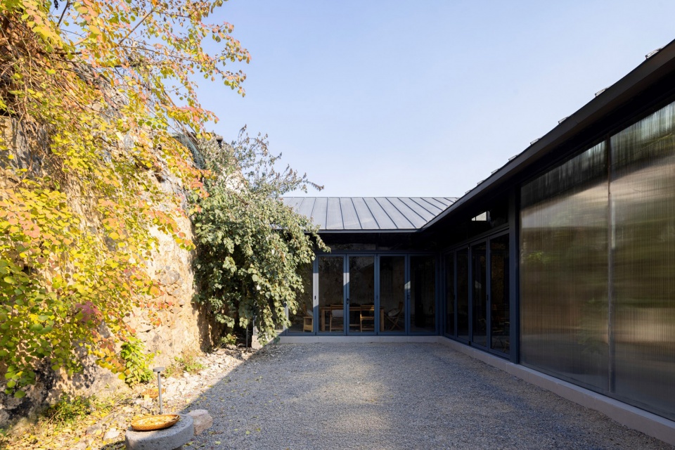 sui county hemei center by upa architects