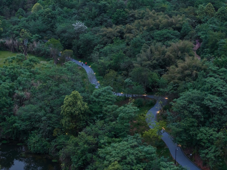 Green Field Park by Sichuan Ledao Landscape Design Co Ltd