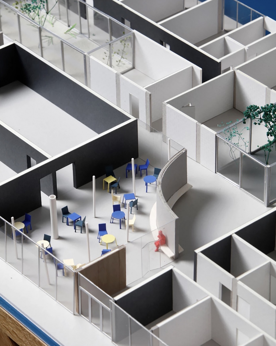 Templeuve School by CENTRAL