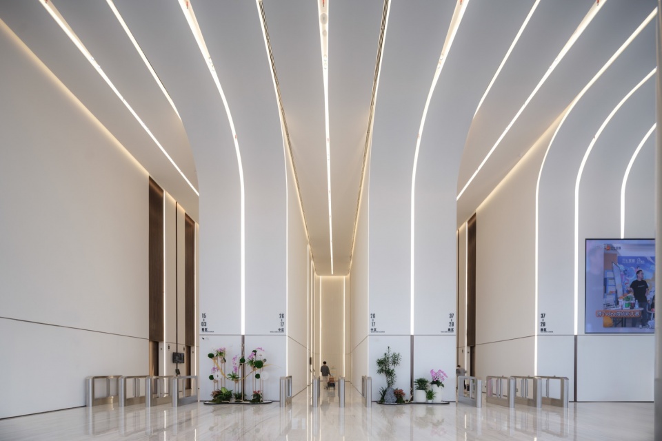 Sanqi Mutual Entertainment Global Headquarters Building by GWP Architects