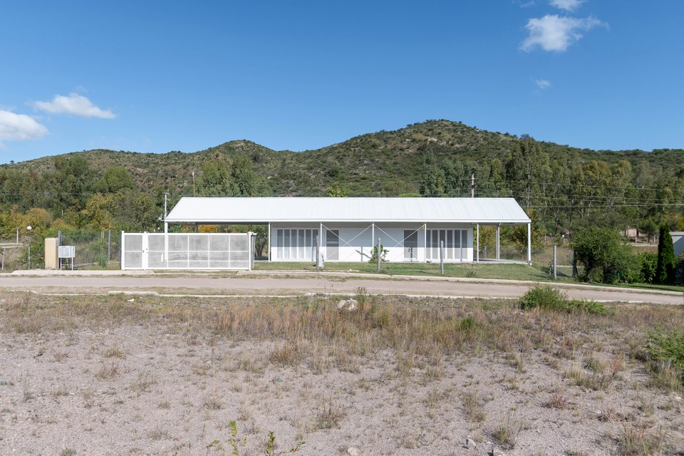 casa granero by estudio bnaa