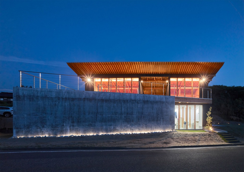 kugami terrace sunset cafe and small gallery by replus