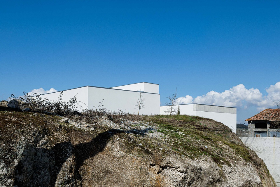 pedrantil house by helder da rocha arquitectos