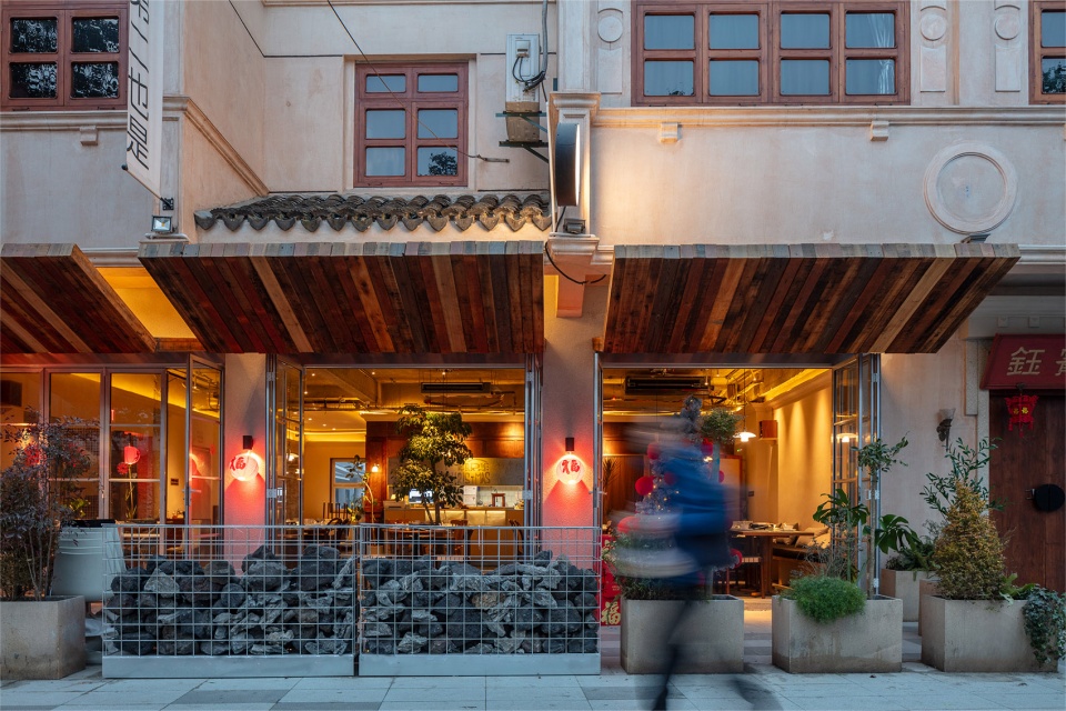 wuque jiu restaurant design by moon architects