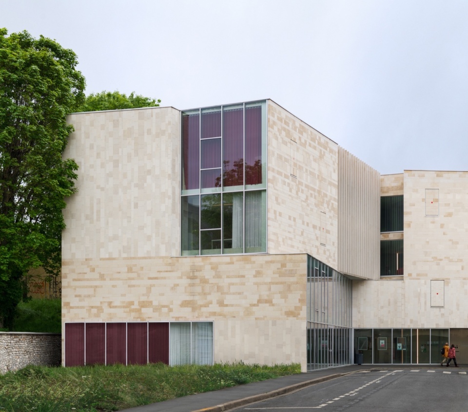 Cultural Centre in Bourg la Reine by Dominique Coulon Associes