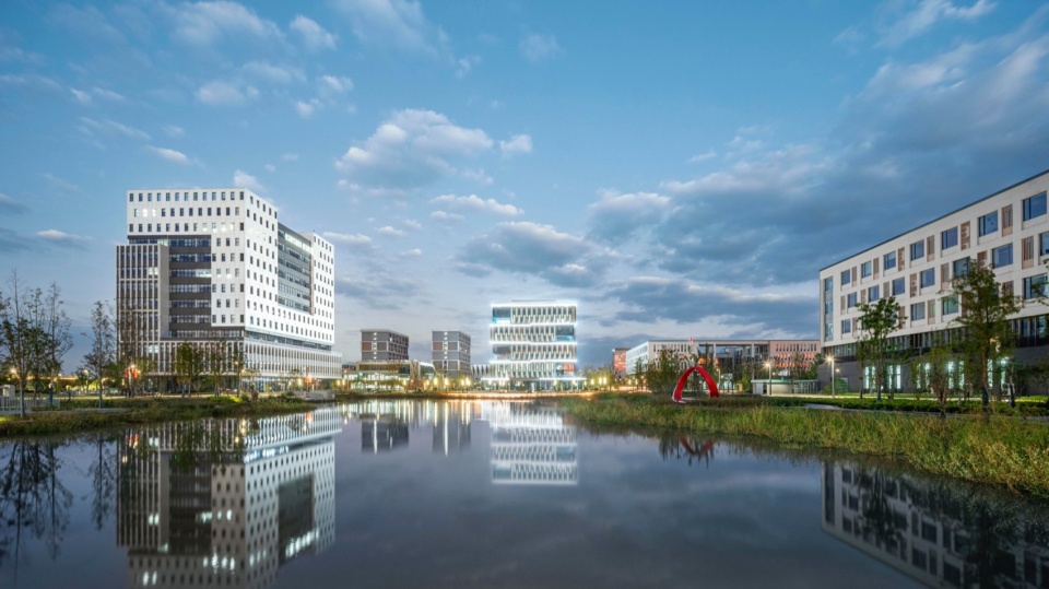 Zhejiang Haiyan Vocational Education Center by TJAD