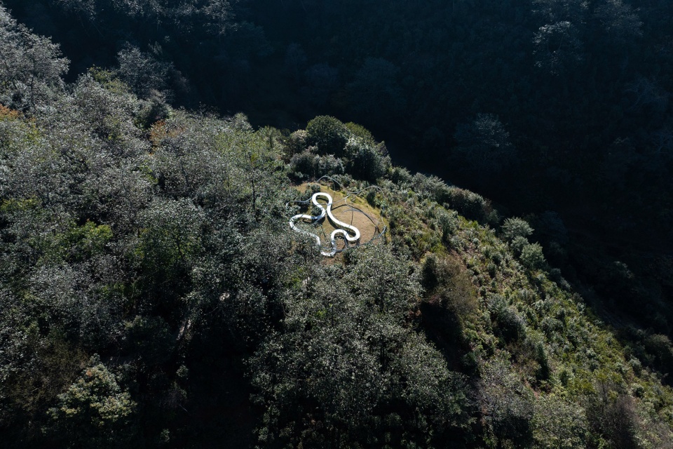 camellia theater on dali wuliangshan highland by kongxiangwei studio