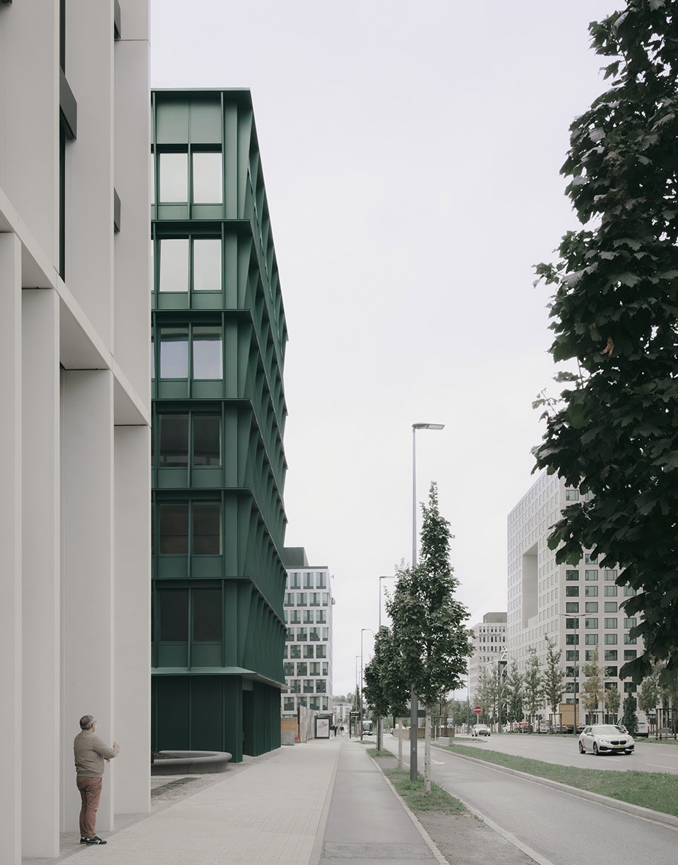 new office building by bureaux andrew phillips