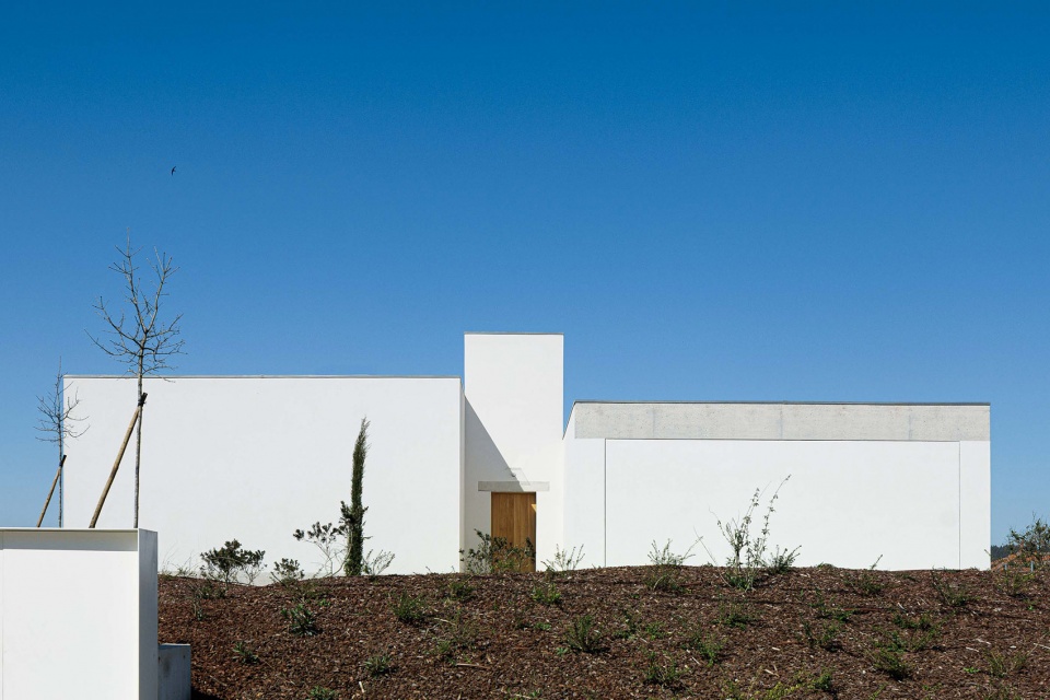 pedrantil house by helder da rocha arquitectos