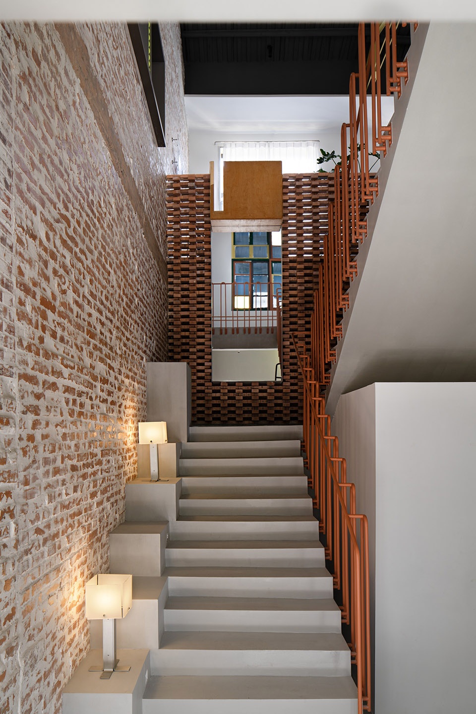 break point indoor tennis training center by for space design