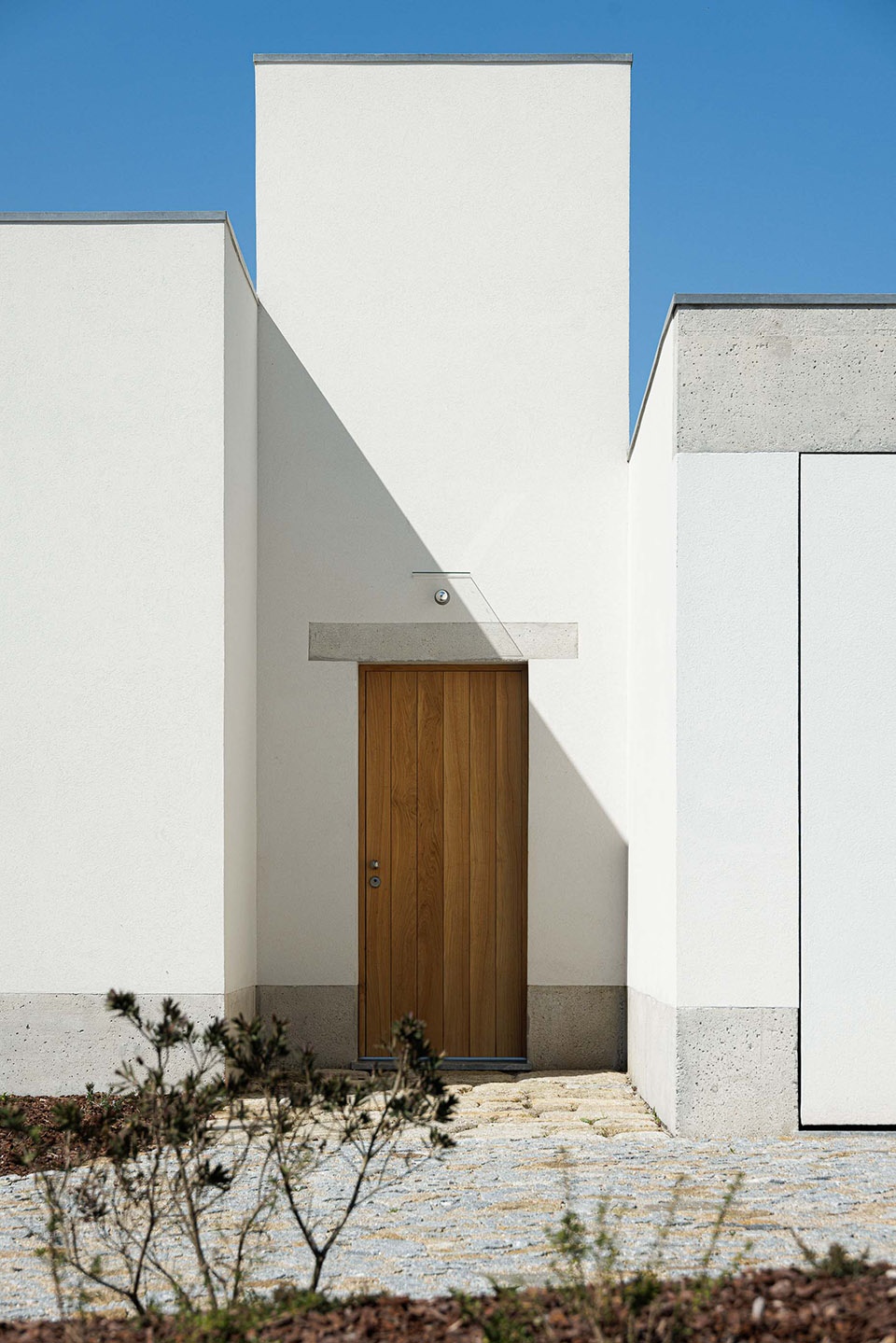 pedrantil house by helder da rocha arquitectos