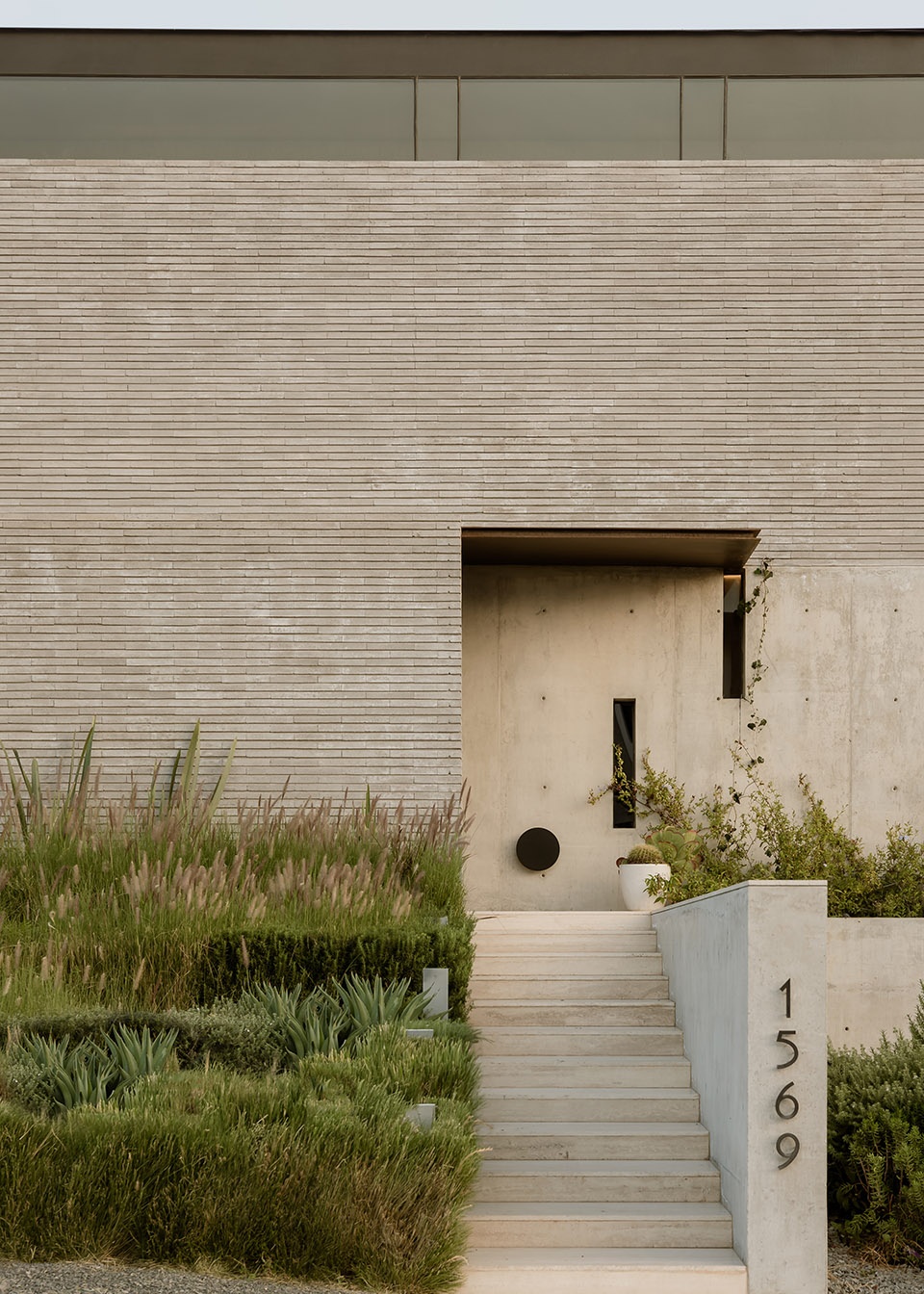 casa catedral by laboratorio de arquitectura