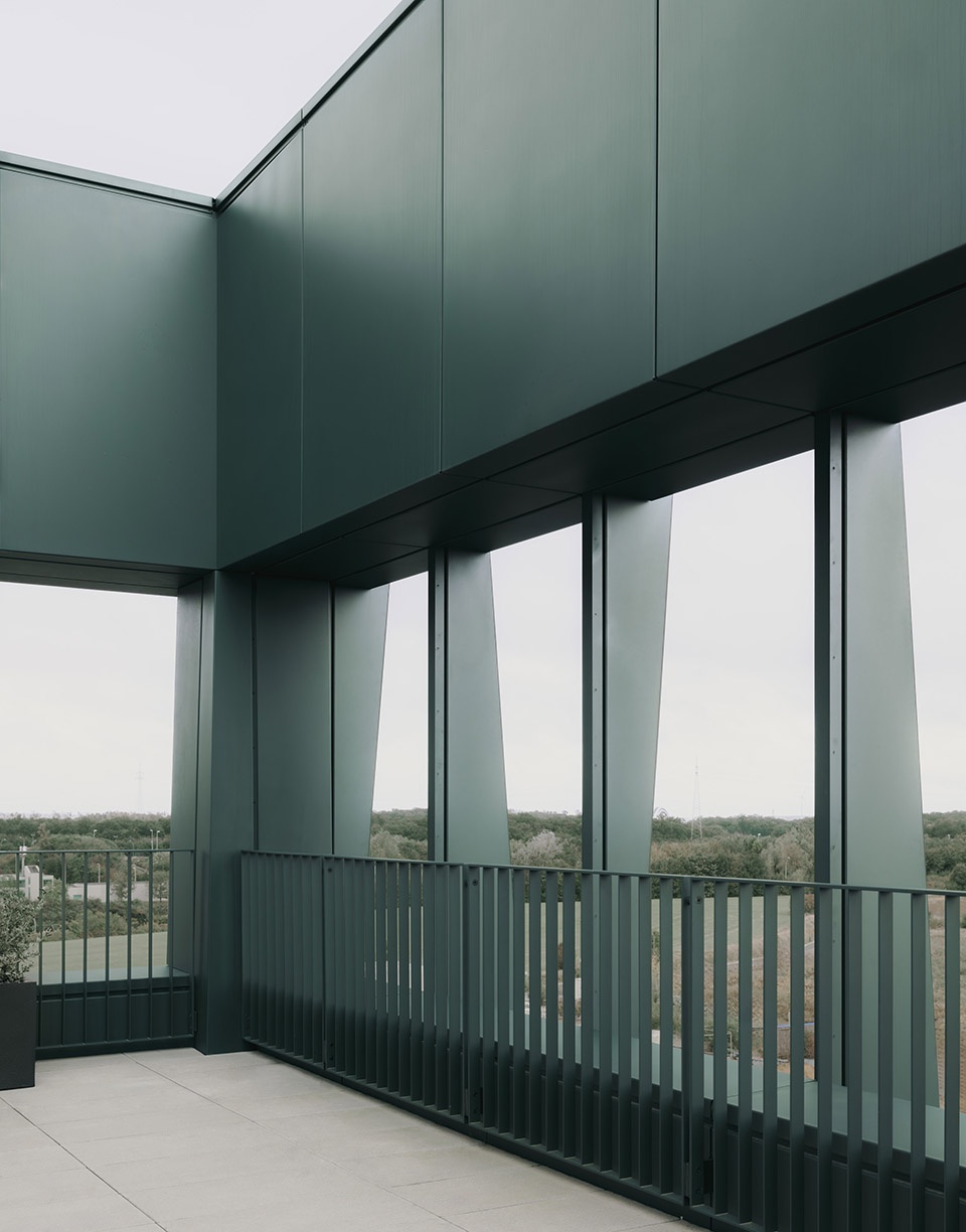 new office building by bureaux andrew phillips