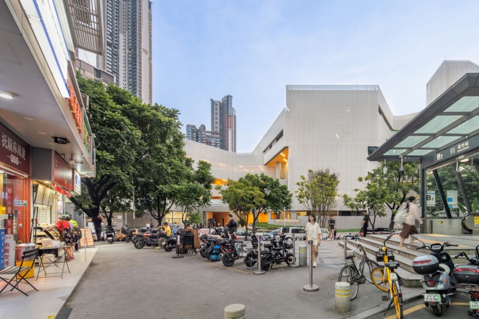 Cuizhu Foreign Language School by Studio Link Arc