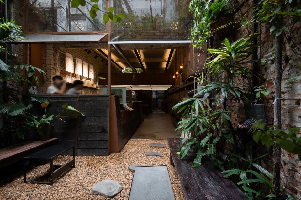 O Plant based Ton That Dam Cafe Restaurant xuong xep
