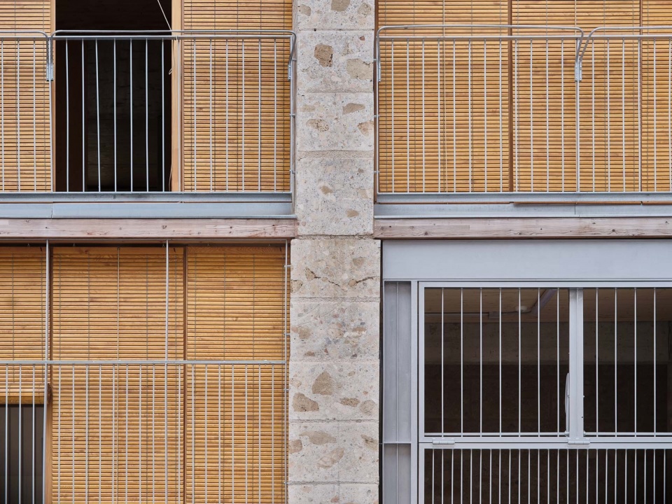 Social housing 2104 by HARQUITECTES