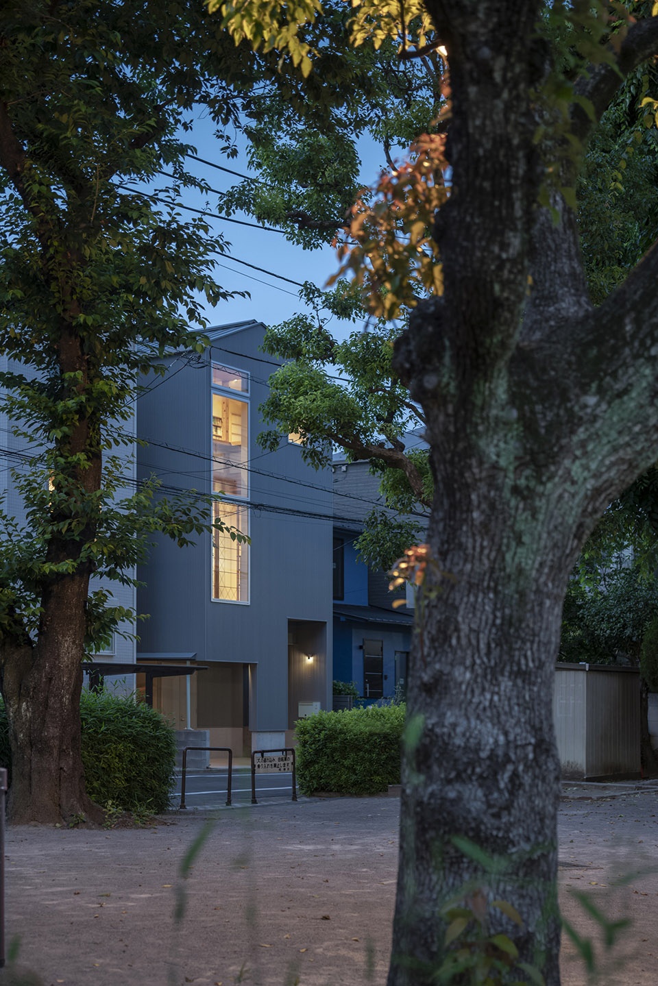 house in itabashi by terrain architects