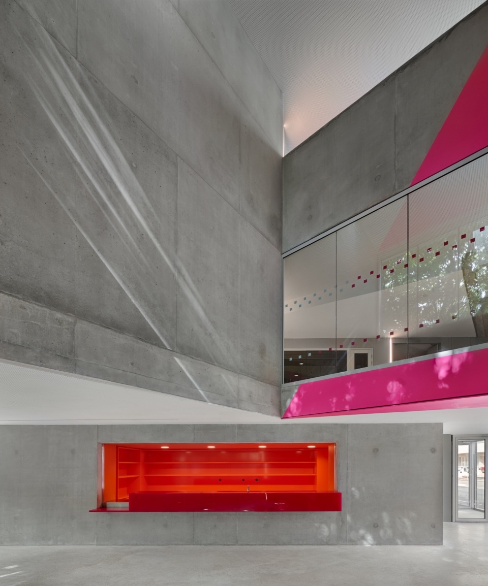 Cultural Centre in Bourg la Reine by Dominique Coulon Associes