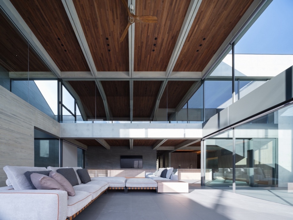 ELEMENT by APOLLO Architects Associates Co Ltd