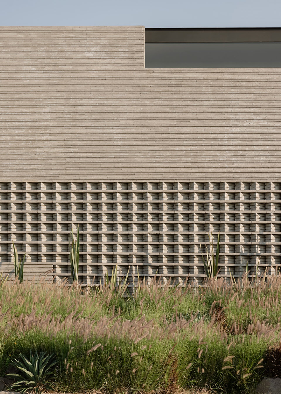 casa catedral by laboratorio de arquitectura