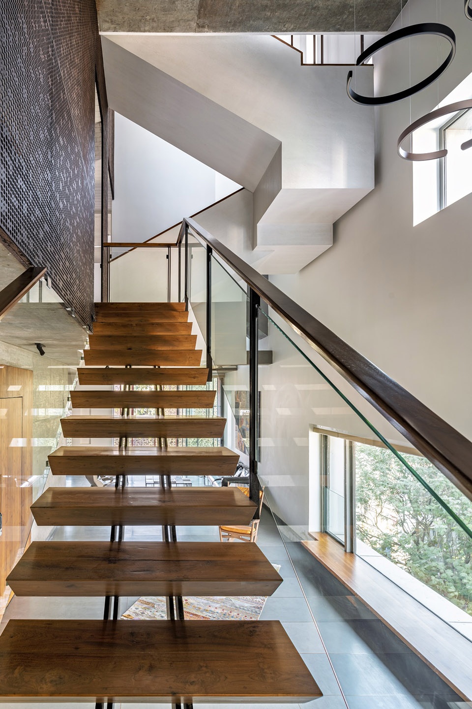 j house by malik architecture