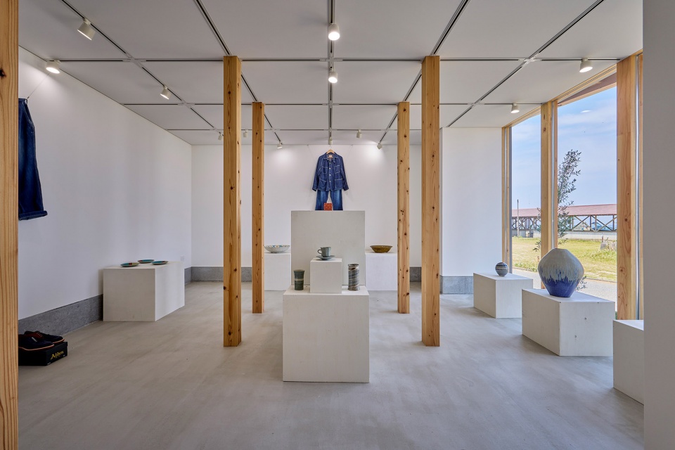 kugami terrace sunset cafe and small gallery by replus