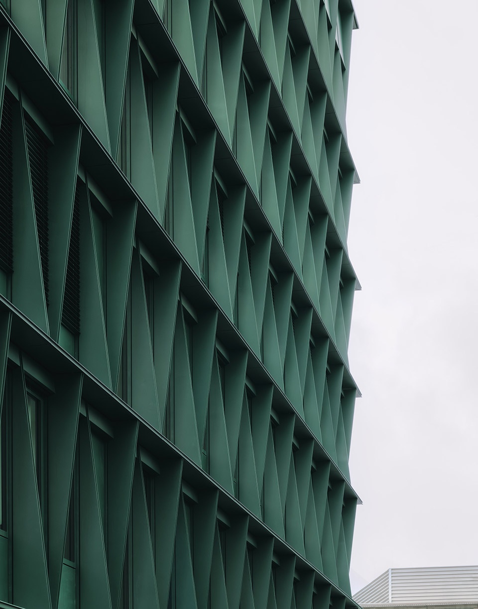 new office building by bureaux andrew phillips
