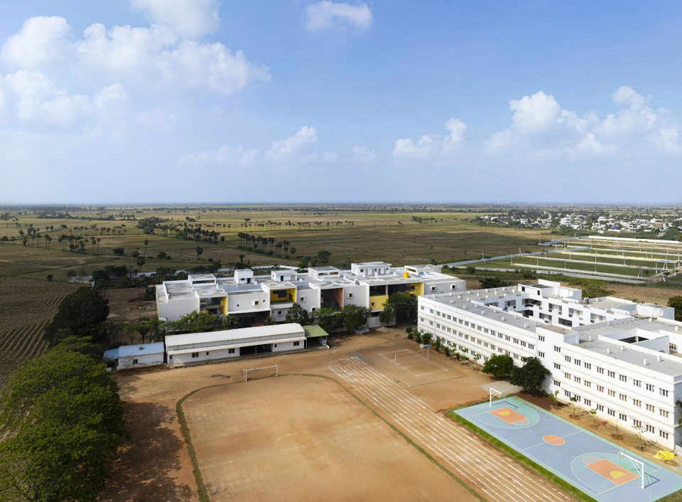 rainbow international school by spacefiction studio