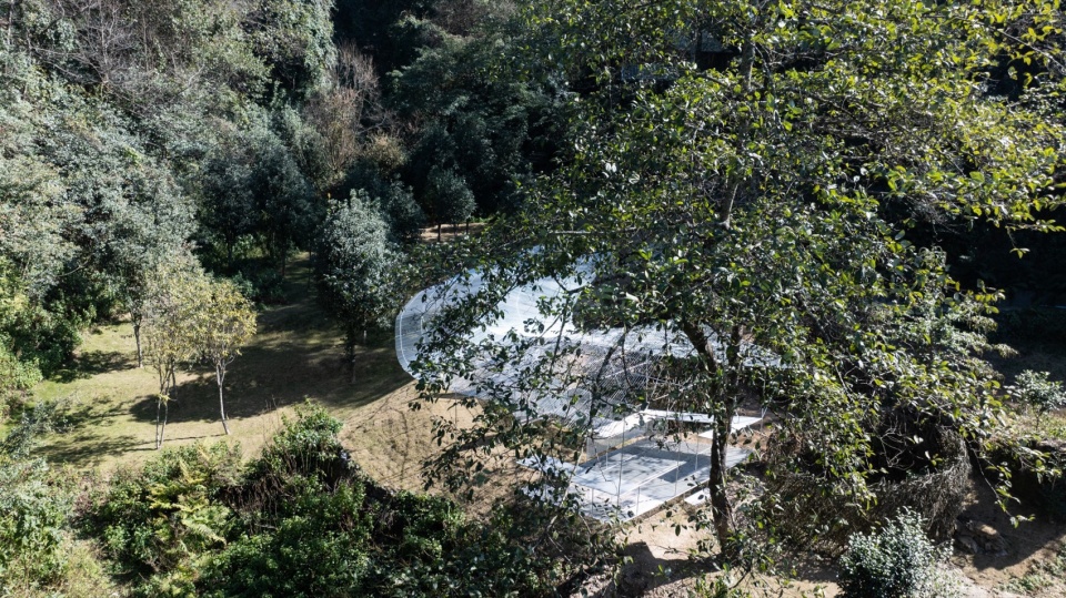 Dali Wuliang Mountain s Phoenix Feather Tea Pavilion by Kong Xiangwei Studio